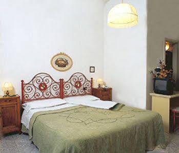 Hotel Mearini Florencia Exterior foto
